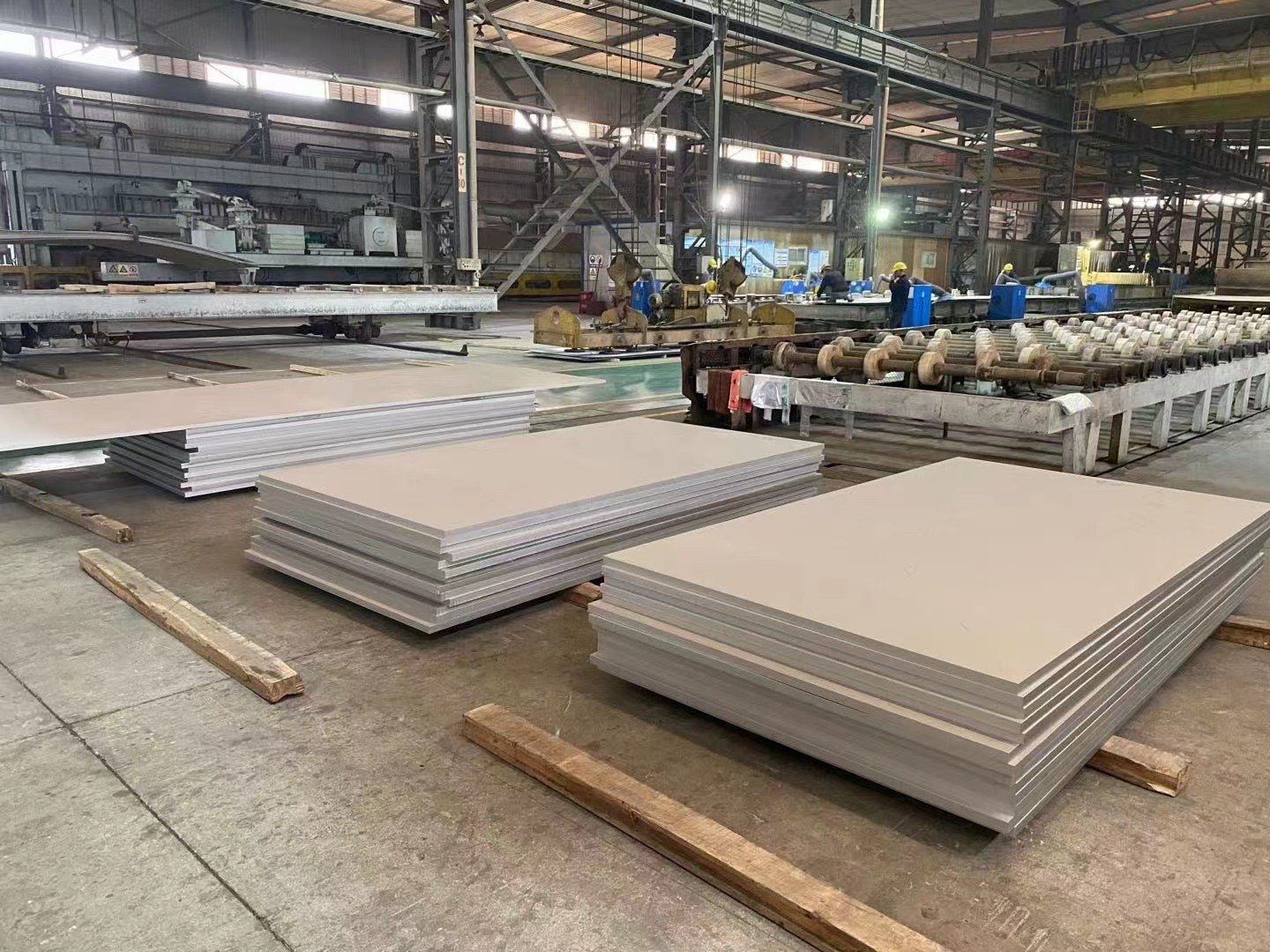 Special non-ferrous metal plates